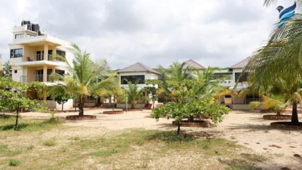 Tarakali Visava Beach Resort Landscape Image